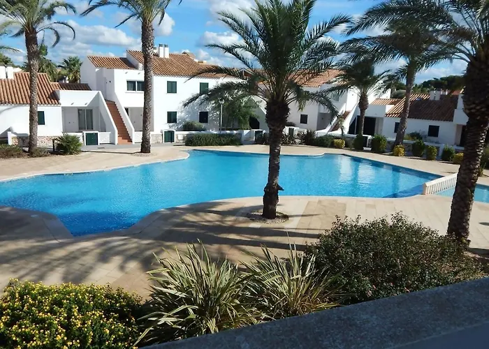 Apartment En Menorca Con Piscina Y Cerca Playa